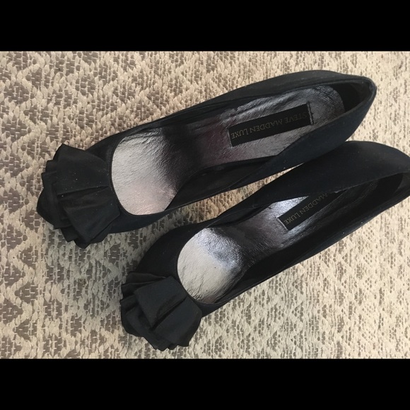 Pumps - Picture 1 of 2